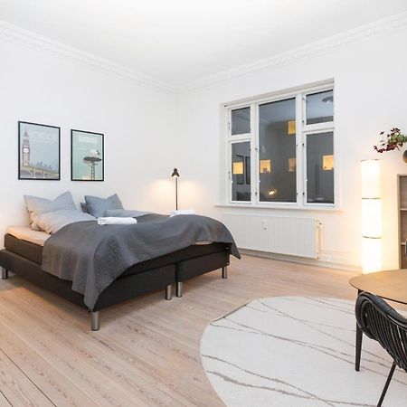 Come Stay In Aarhus - Close To Everything 4 People Ngoại thất bức ảnh